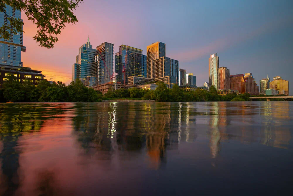 Luxury on Wheels: Exploring Austin in Style with Private Limo Tours - Limousine Service in Austin